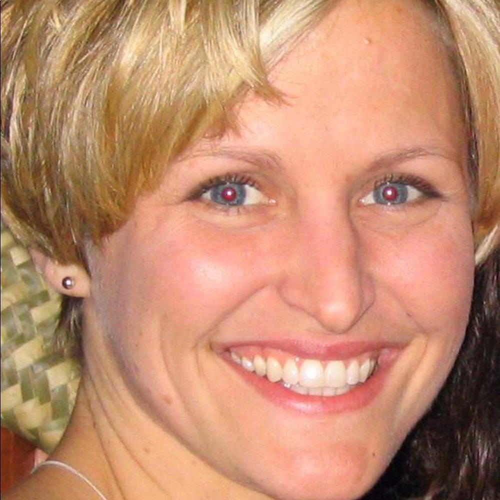 Meet your Posher, Jennifer